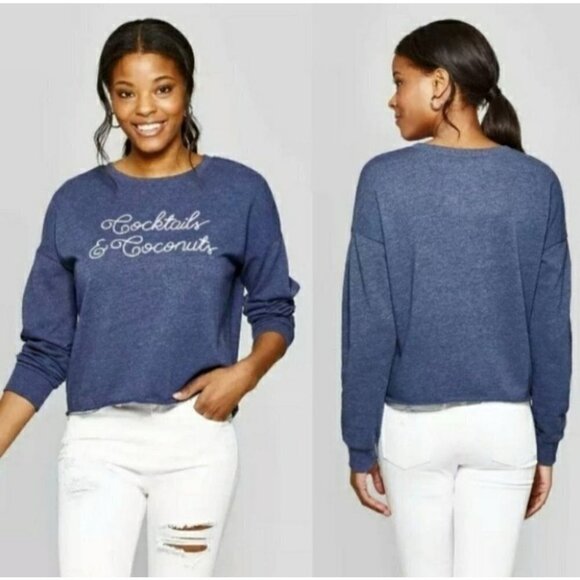 ZOE + Liv Blue Pullover Raw Hem Cocktails & Coconuts Cropped Sweatshirt Size XL - Picture 1 of 10